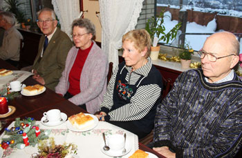 Unsere alt Forderen freuen sich auf Kaffee und Kuchen !